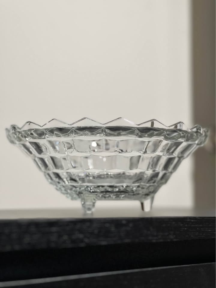 Fostoria American Clear Glass Three Toed Bowl - 10 inch - photo 3