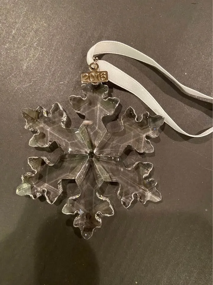 Swarovski Annual Christmas Ornament, 2016 image indicator(3)