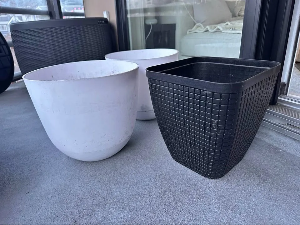 Outdoor garden pots