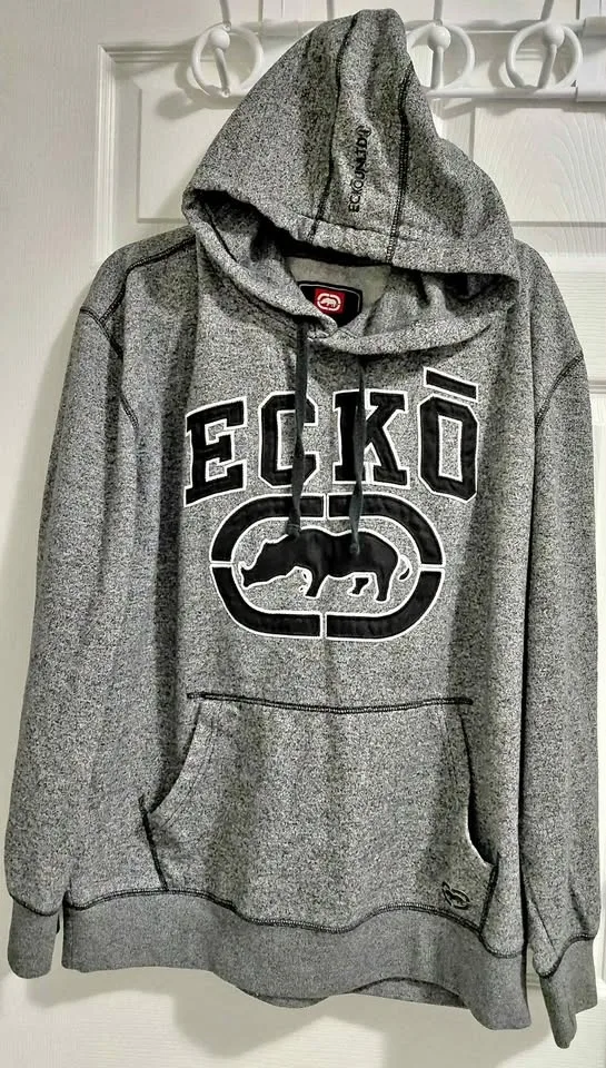 Hoody Ecko looks like new in condition, size XL