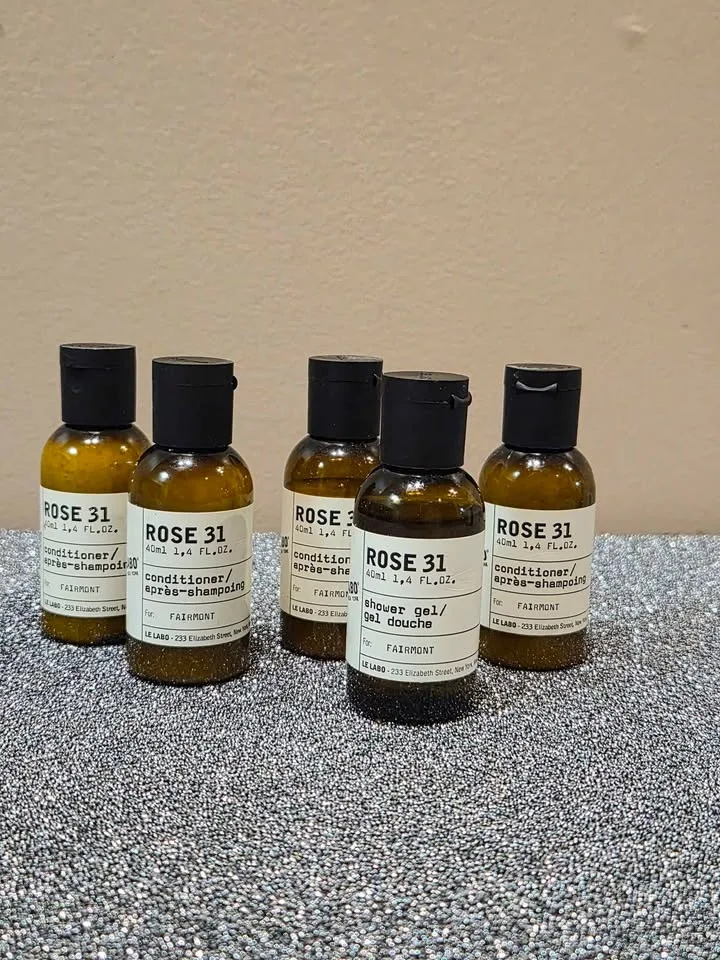 Mini shampoos, lotions, Conditioners image indicator(4)