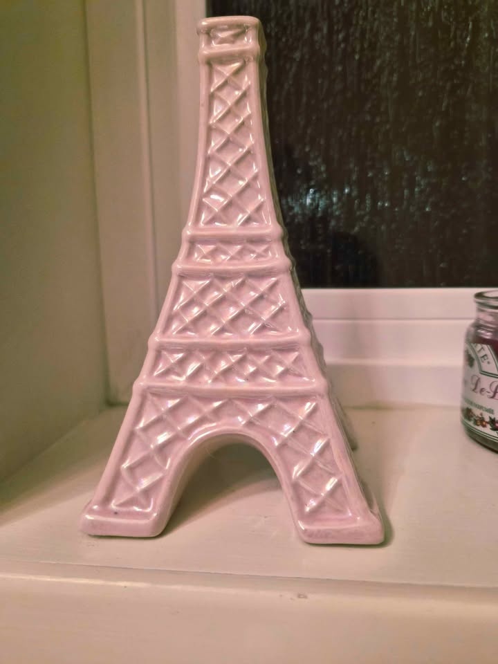 Porcelain Pink Eiffel Tower decorative ornament - photo 3