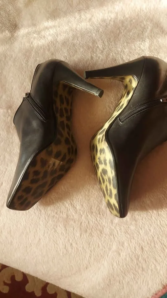 ALFANI Black Leather Ankle Booties Size 10M image indicator(4)