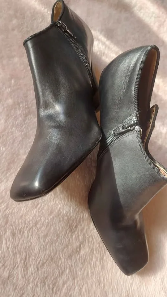 ALFANI Black Leather Ankle Booties Size 10M image indicator(7)