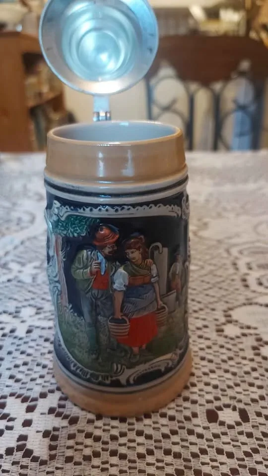 Vintage German Beer Stein image indicator(2)