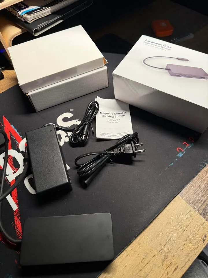 Surface Docking Station image indicator(3)