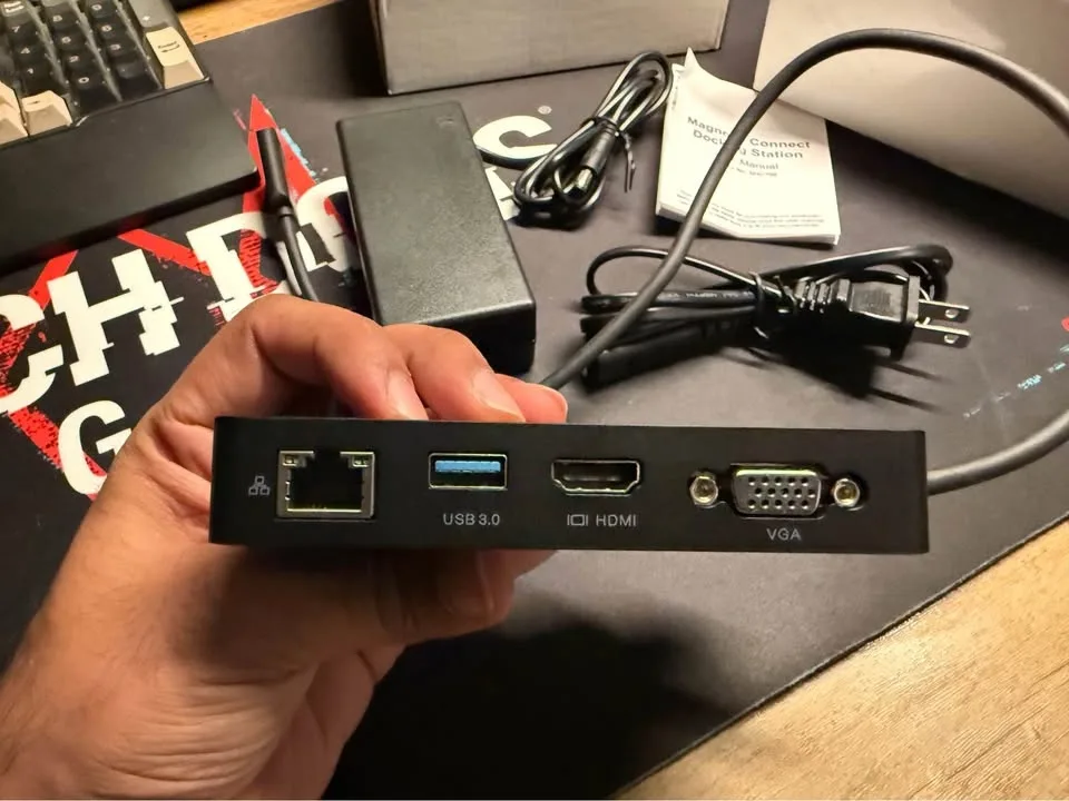 Surface Docking Station image indicator(7)