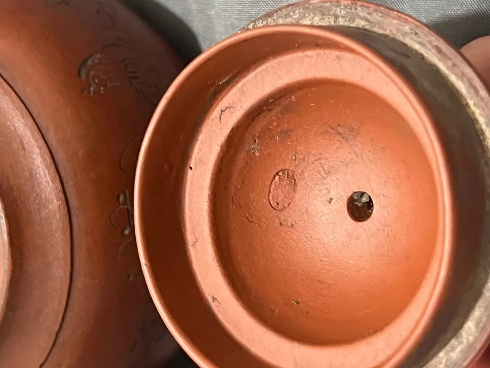 Yixing Zisha Vintage Teapot image indicator(6)