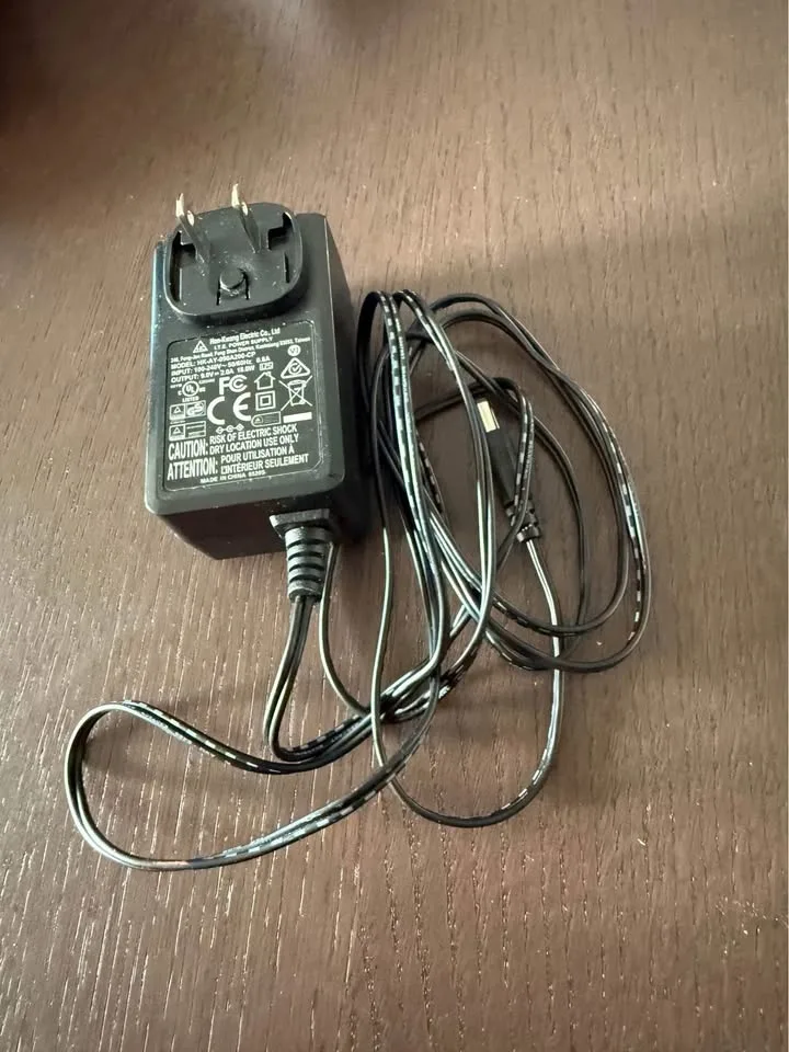 Trendnet 2 port DUAL monitor KVM switch + cables image indicator(9)