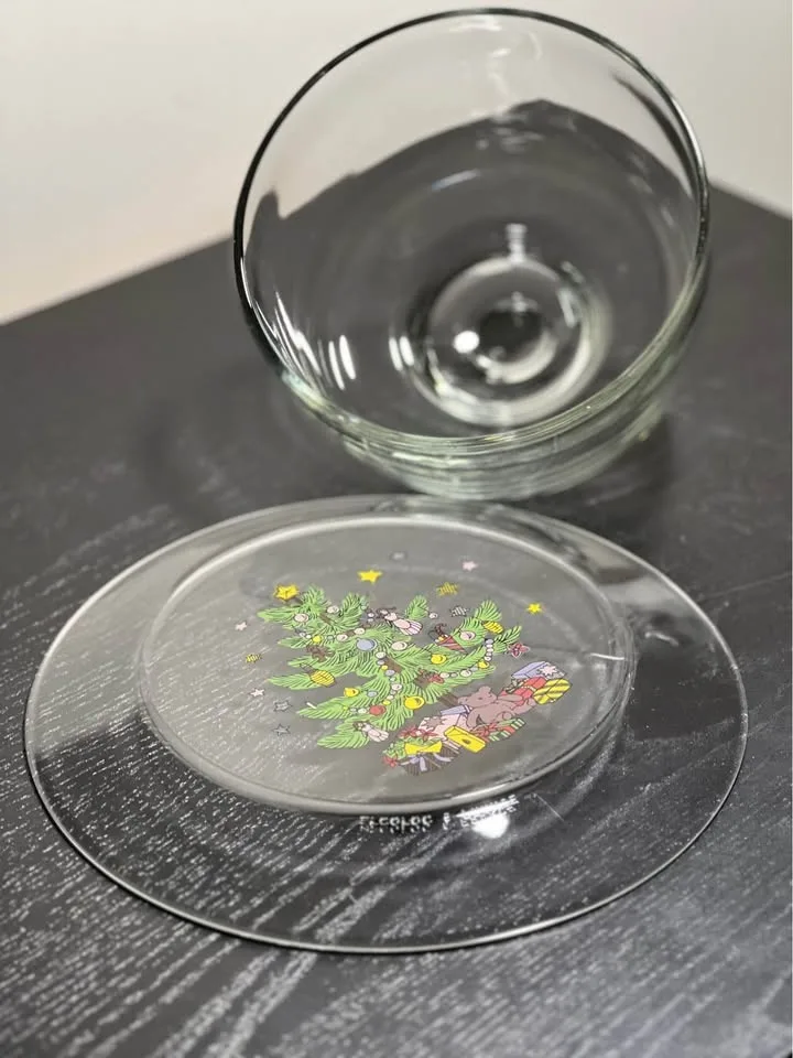 Vintage Arcoroc France Christmas Tree Glass Cloche 9” image indicator(6)