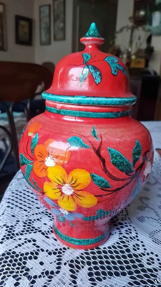 Vintage Italian Chinoiserie Pottery Jar