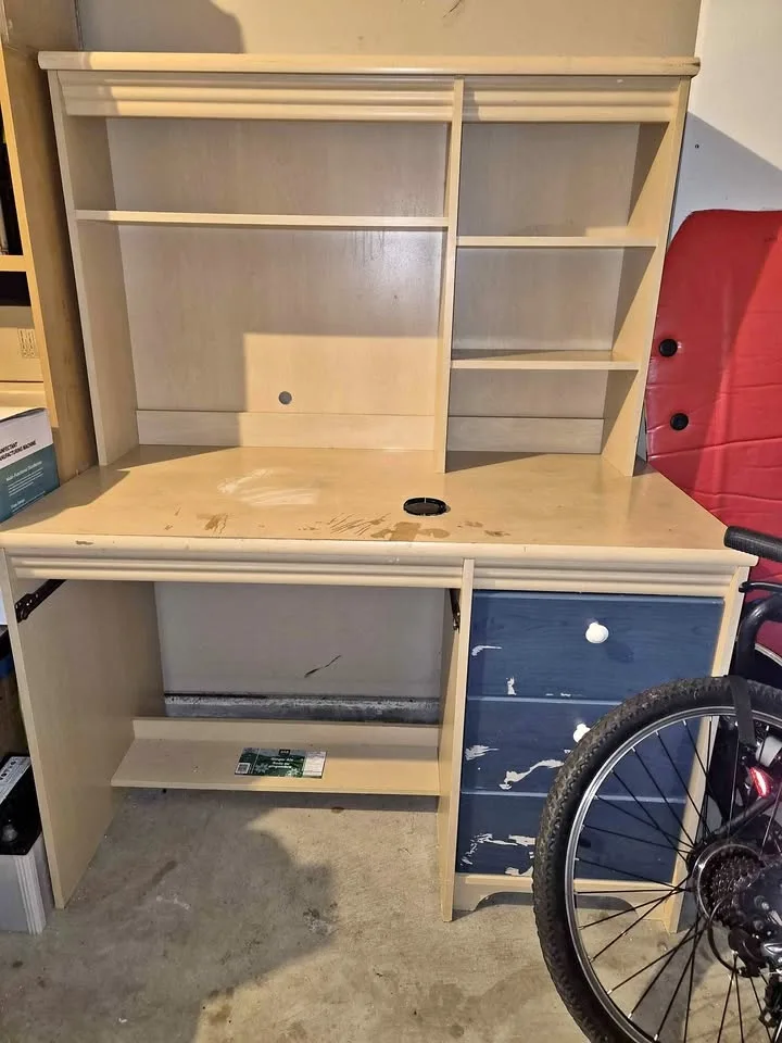 Computer desk thumbnail