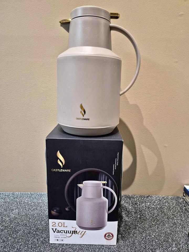 Vacuum jug designed to keep beverages hot or cold