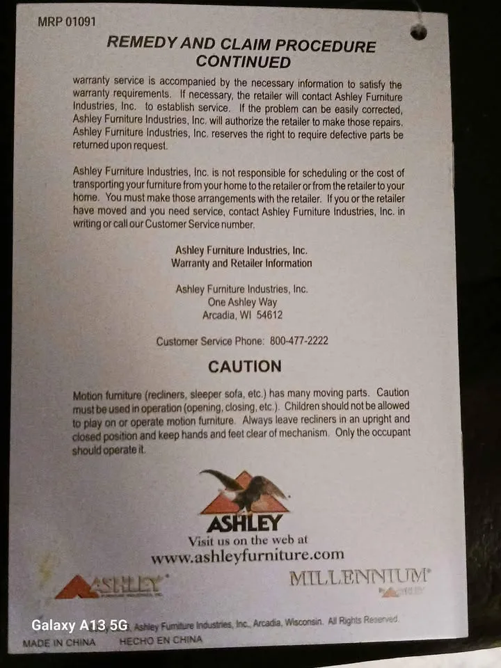 1 Piece Leather Sofa image indicator(7)