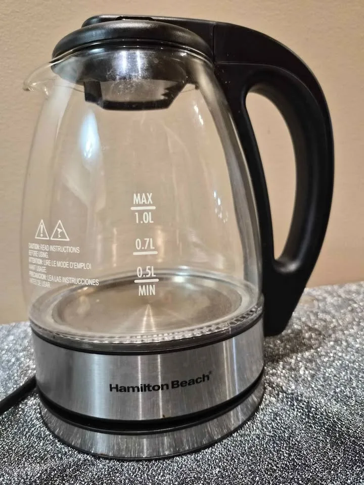 Hamilton Beach Compact 1 Liter Glass Kettle image indicator(2)