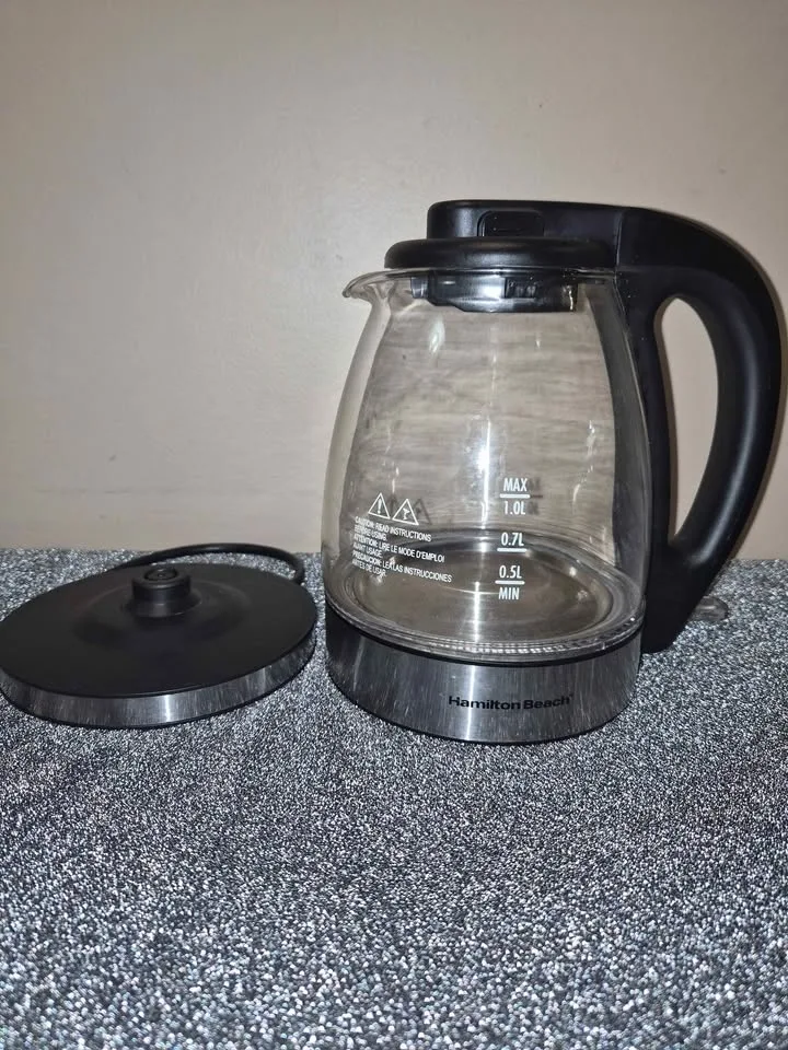Hamilton Beach Compact 1 Liter Glass Kettle image indicator(3)