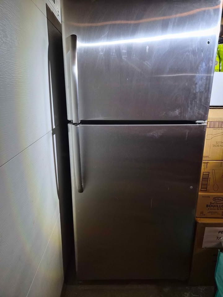 Refrigerator