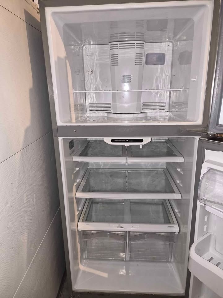 Refrigerator - photo 2