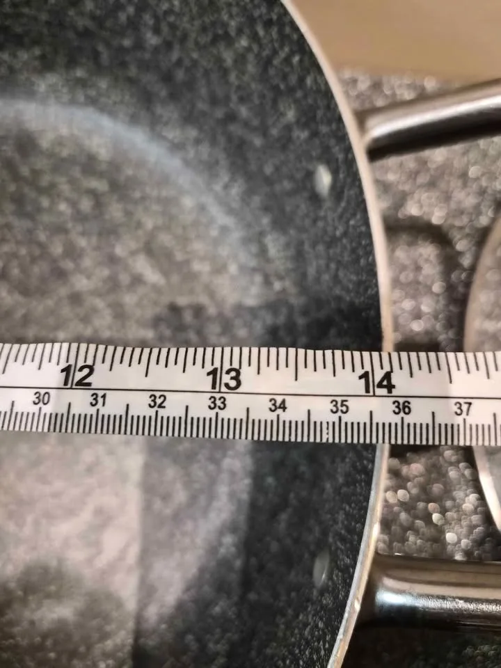 Made In Italy Domo Dutch Oven Non Stick Pot With Glass Lid image indicator(3)