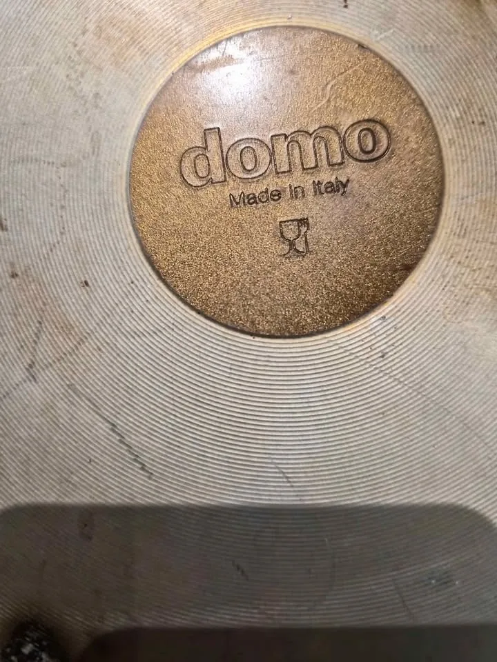 Made In Italy Domo Dutch Oven Non Stick Pot With Glass Lid image indicator(4)