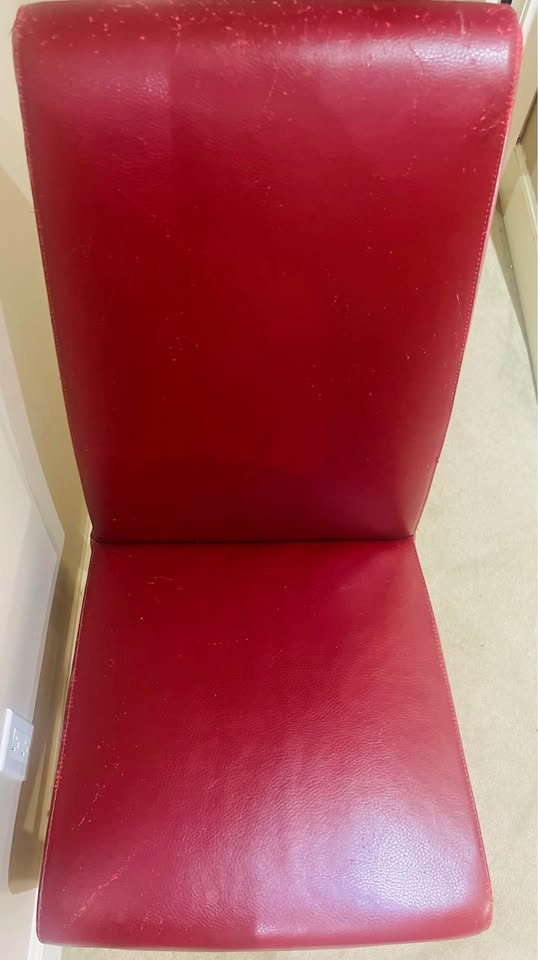 Red velvet leatherette chair - photo 3