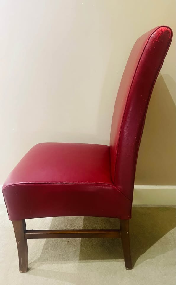 Red velvet leatherette chair - photo 4