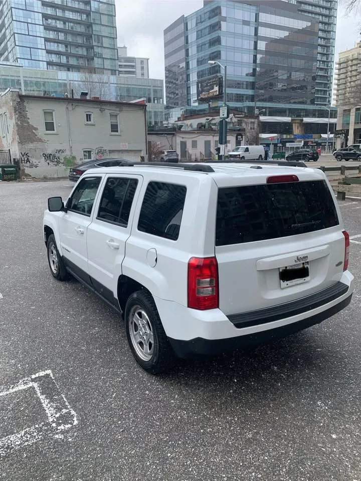 2014 Jeep Patriot North Edition image indicator(3)