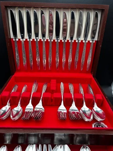 Silverplated Flatware Set Service for 12 image indicator(4)