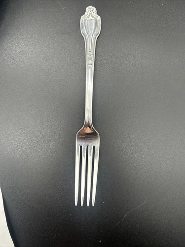 INTERNATIONAL S. CO. XII VINTAGE SILVER PLATED DINNER FORK - photo 2