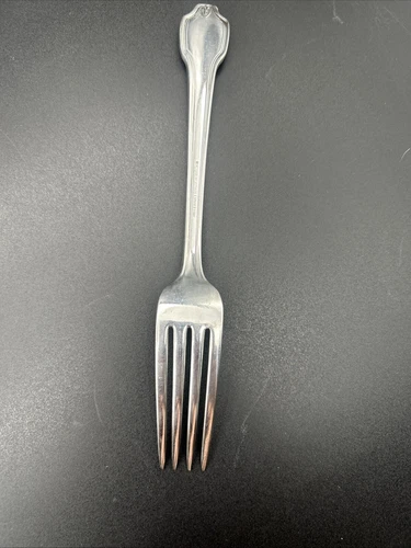INTERNATIONAL S. CO. XII VINTAGE SILVER PLATED DINNER FORK - photo 3