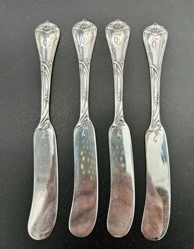 Set of 4 Reed and Barton Butter Spreaders