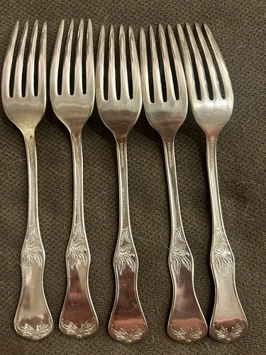 5 Wm. Rogers & Son Silverplate Forks - photo 3