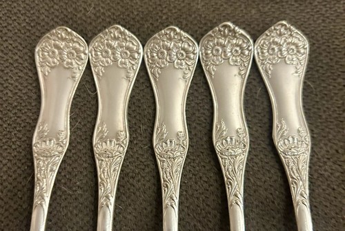 5 Wm. Rogers & Son Silverplate Forks - photo 4