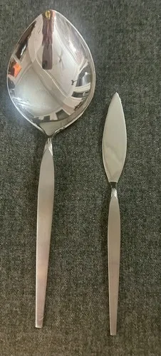 Oneida SATINIQUE 18 Knives and Spoons image indicator(5)