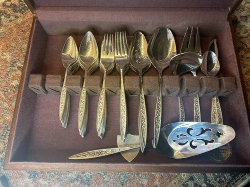 ESPERANTO, 1847 Rogers Bros., Silverplated Flatware, 49 pc Set image indicator(3)