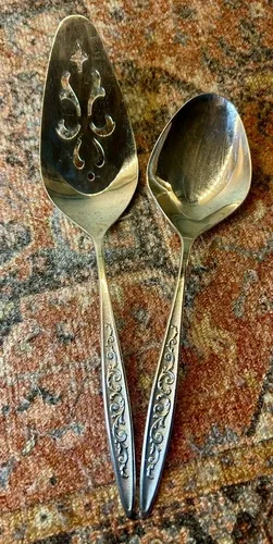 ESPERANTO, 1847 Rogers Bros., Silverplated Flatware, 49 pc Set image indicator(5)