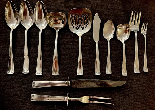 Yourex Silverplate, Victory Pattern, 47 Piece Set - photo 2