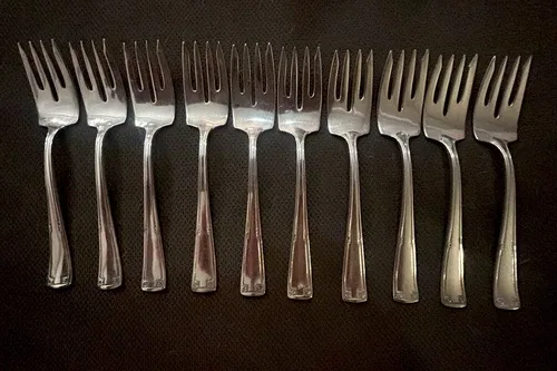 Yourex Silverplate, Victory Pattern, 47 Piece Set image indicator(9)