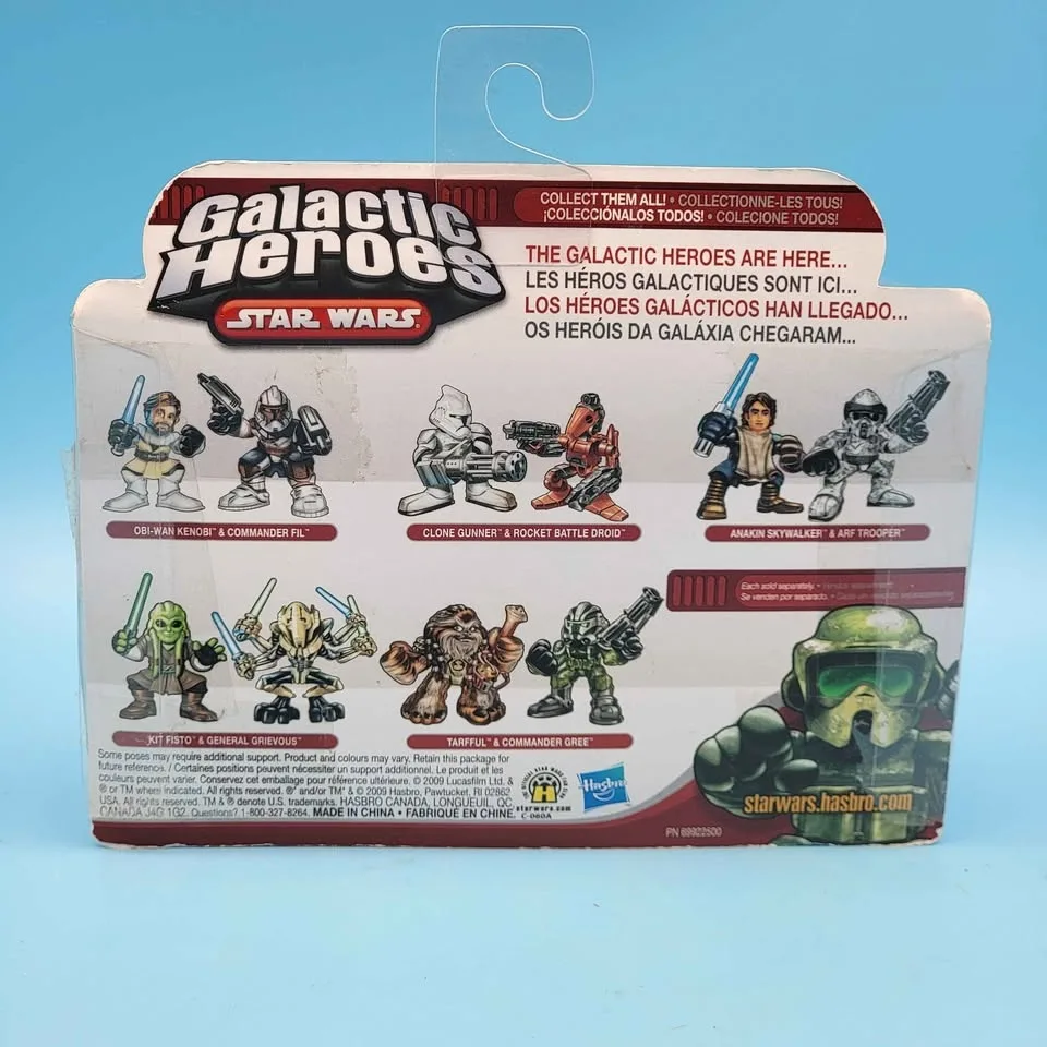 🥳FACTORY SEALED🤩 Star Wars Galactic Heroes AHSOKA TANO and R3-S6 image indicator(2)