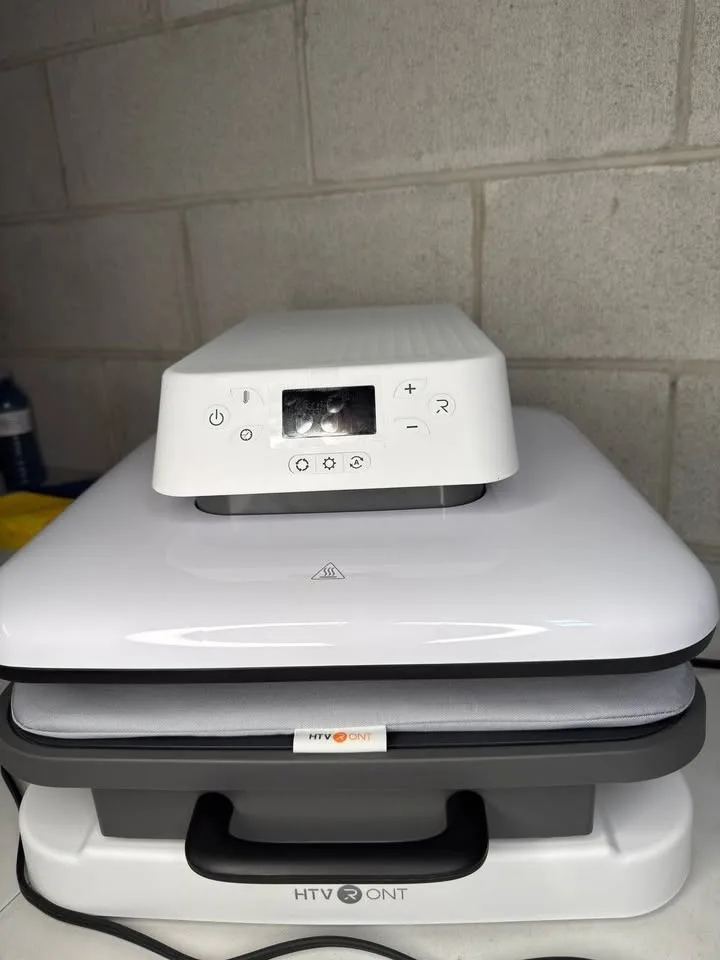 HTVRONT Auto Heat Press Machine for T Shirts - 15x15 image indicator(2)