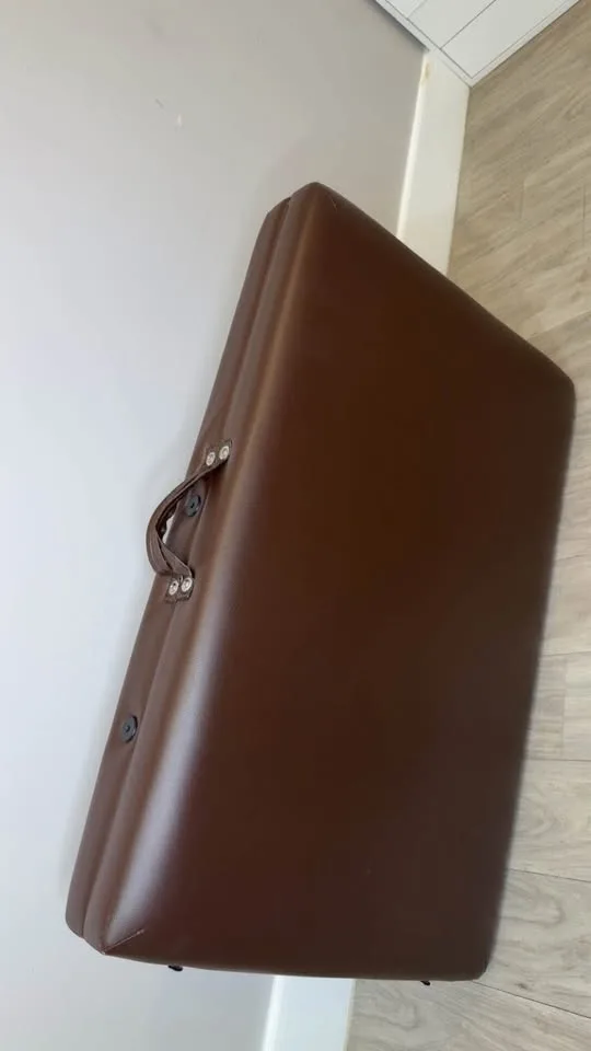 Massage/Eyelash Extensions/ PMU Bed image indicator(4)