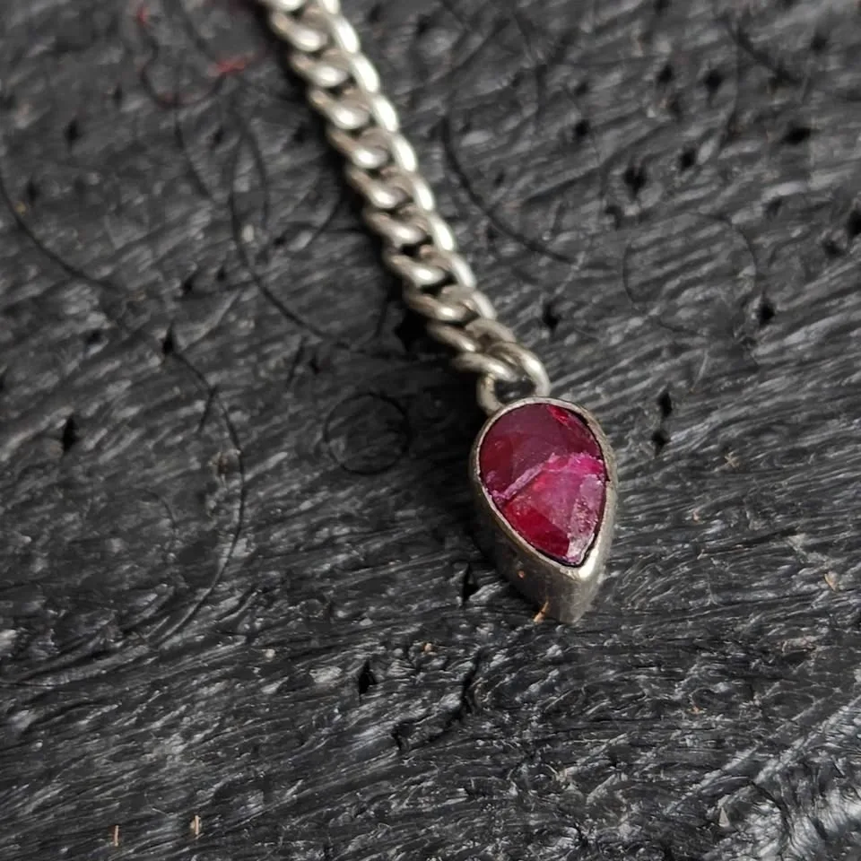 Vintage Antique 925 Sterling Silver Ruby Dangle Earrings image indicator(2)