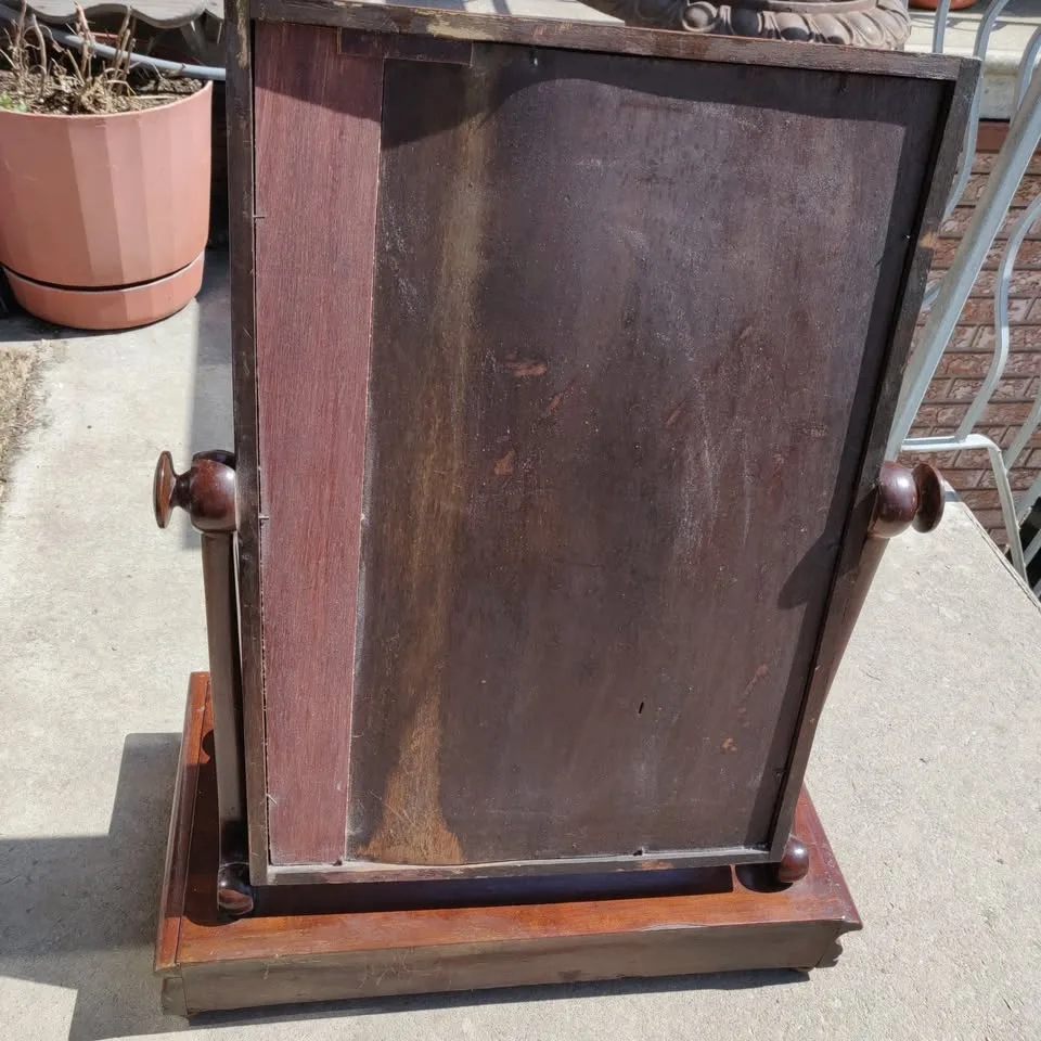 Antique Dresser Mirror image indicator(6)