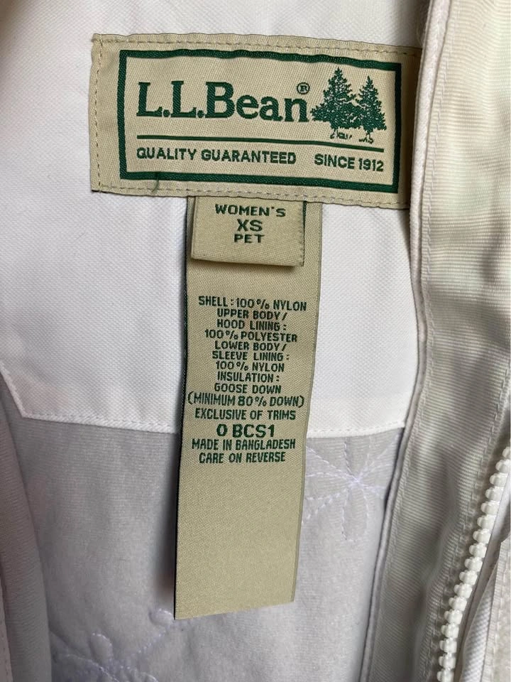 Winter White Jacket XS it’s up so available - photo 3