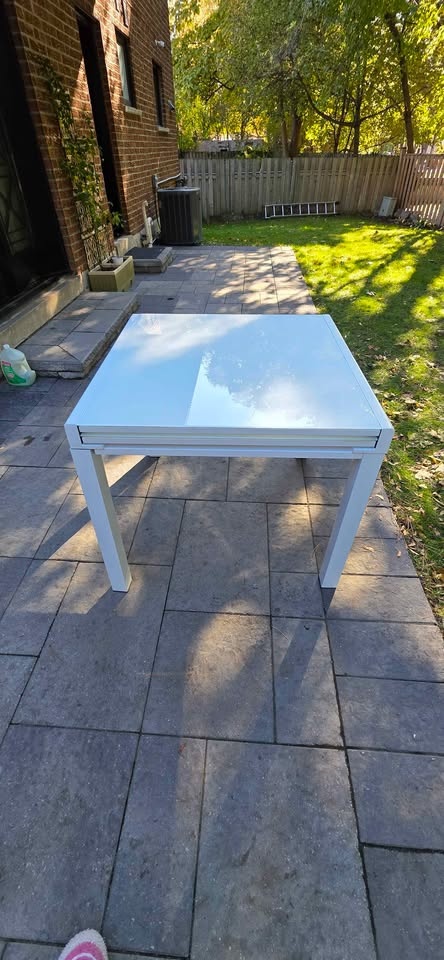 Extendable Dining Table white glass top and steel - photo 2