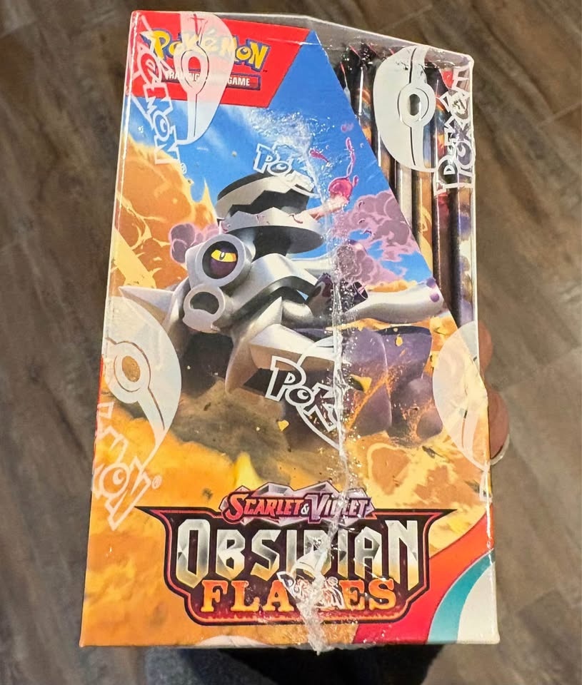 Pokemon Obsidian Flames booster box - photo 4