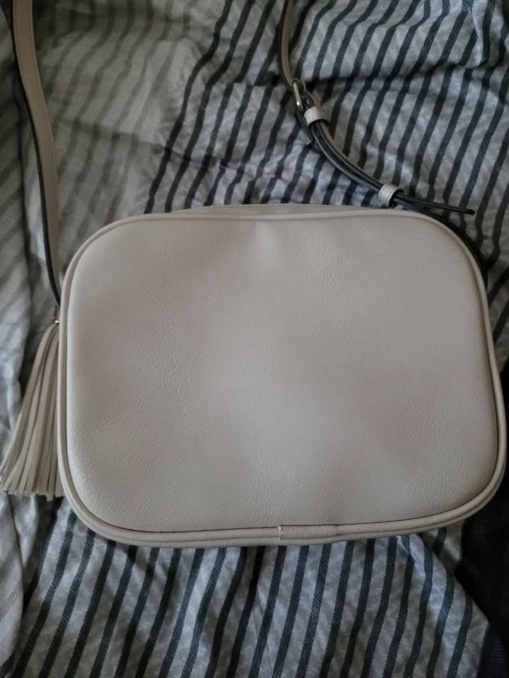 Pink purse image indicator(3)