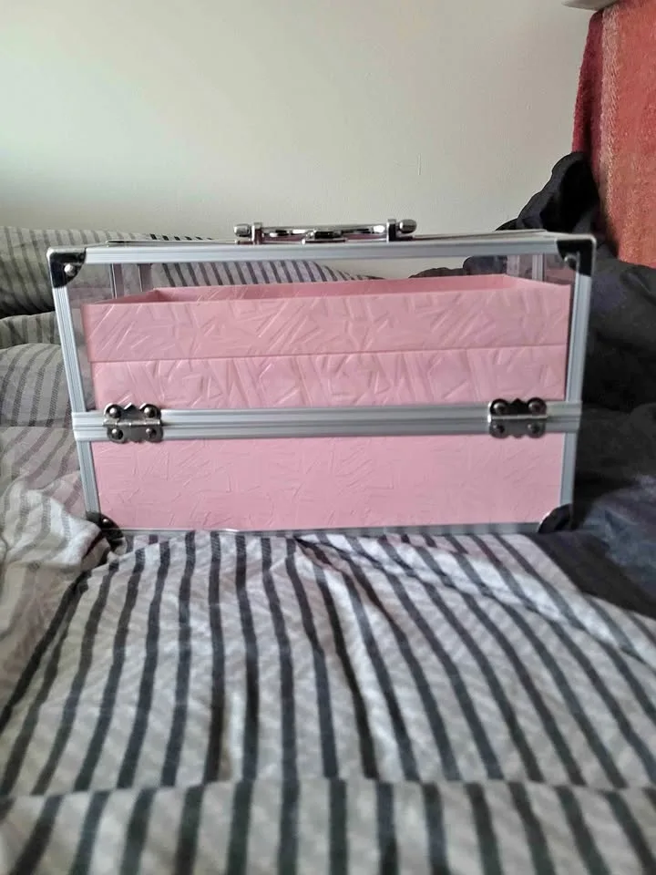 Makeup box
