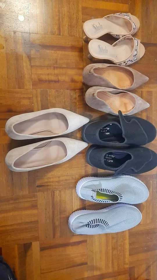 5 different ladies footwear,each 15 cad