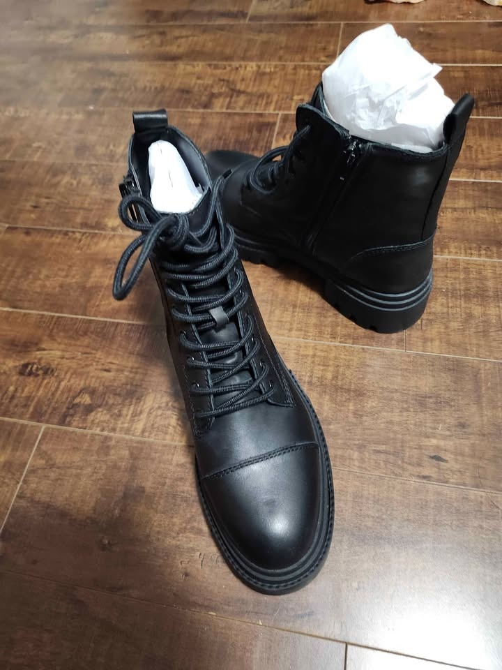 ALDO Women’s Combat Boots w/ Side Zipper – Great Condition - photo 4